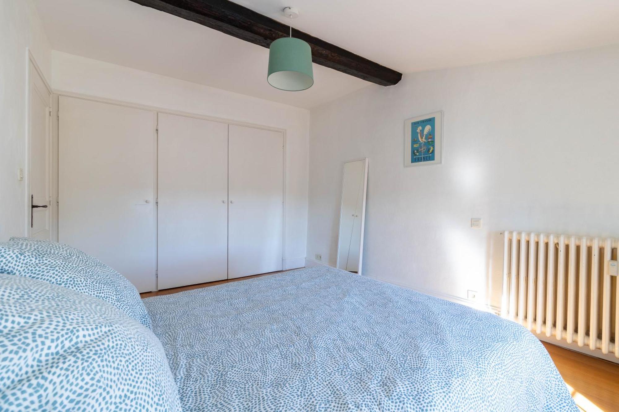 Bel Appartement Avec Cour Au Coeur De La Bastide Carcassonne Luaran gambar