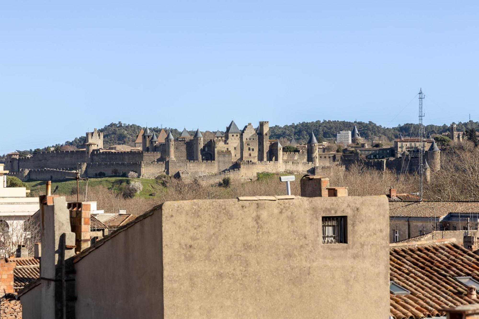Bel Appartement Avec Cour Au Coeur De La Bastide Carcassonne Luaran gambar